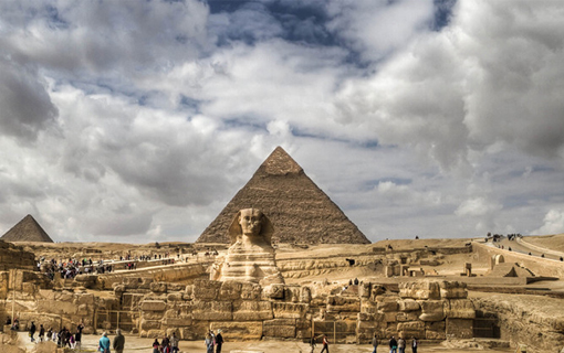 La Gran Esfinge y la Pirámide de Kefren en Guiza